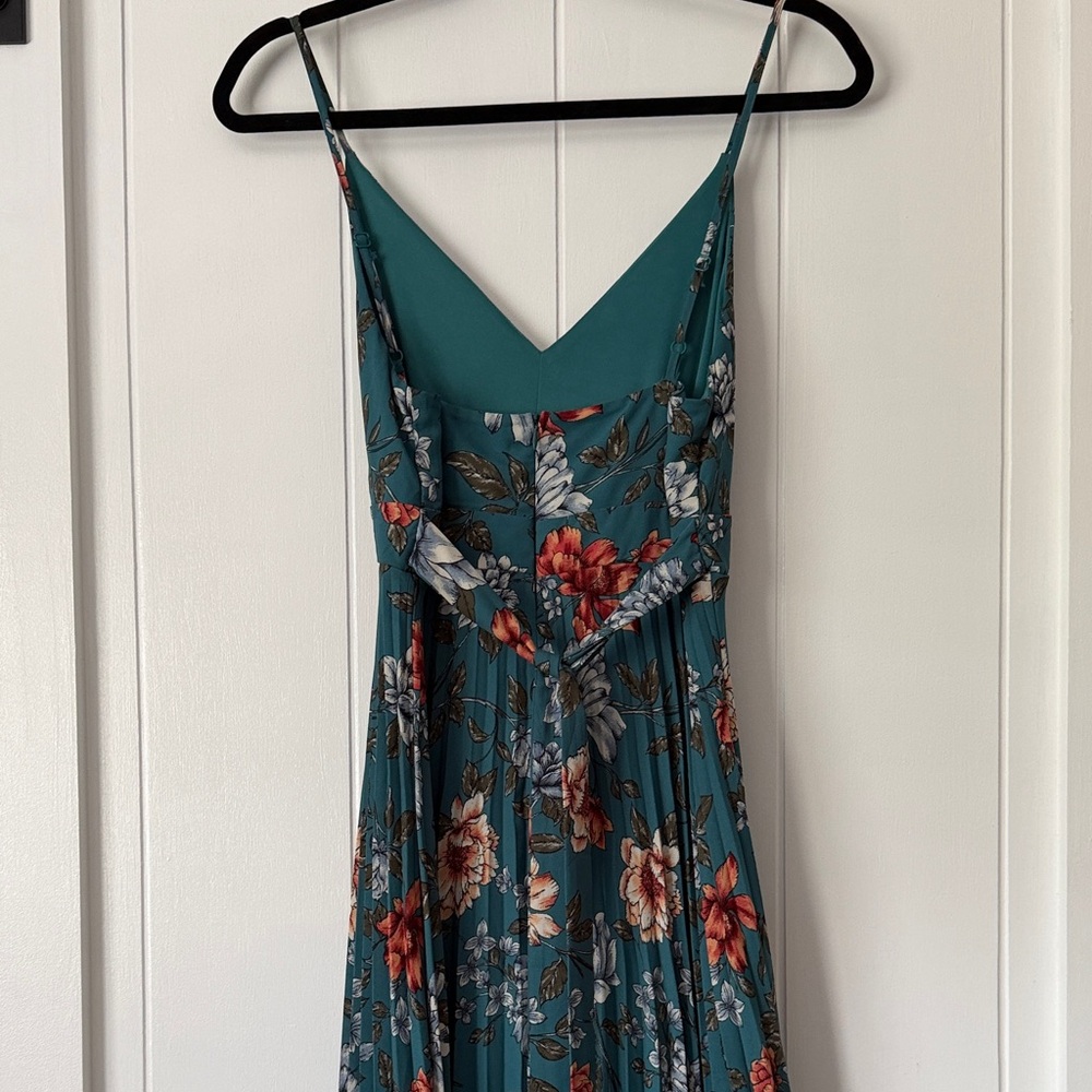 Jessica Simpson Teal and Red pleated Floral Maxi Dress - Picture 3 of 4